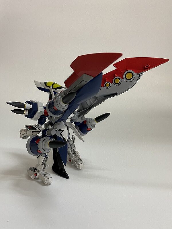 製作代行紹介「バンダイ ダンボール戦機 LBX オーレギオン」全塗装