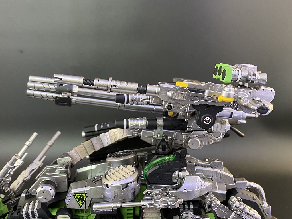 製作代行紹介「コトブキヤ ゾイド HMM DPZ-10 ダークホーン」全塗装