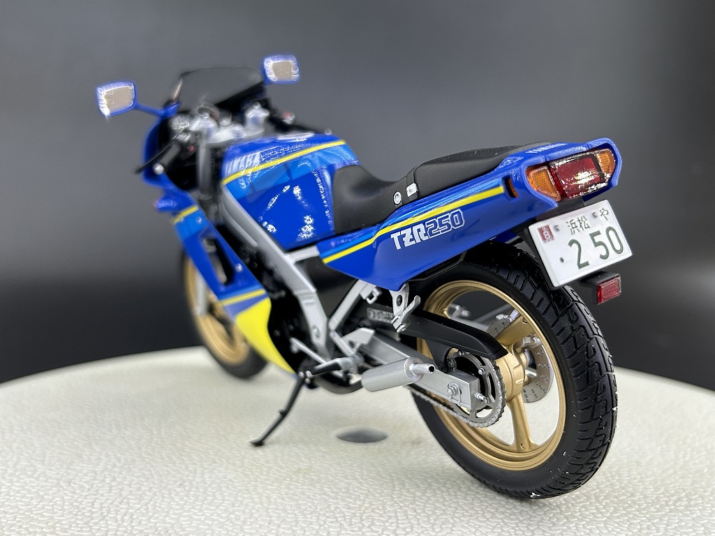 製作代行紹介「ハセガワ 1/12 ヤマハ TZR250 (1KT) `ファラウェイ
