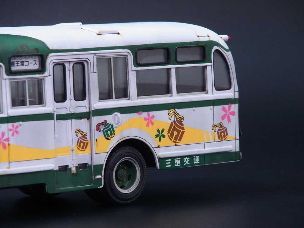 製作代行紹介「マイクロエース 1/32 いすゞボンネットバス 三重交通