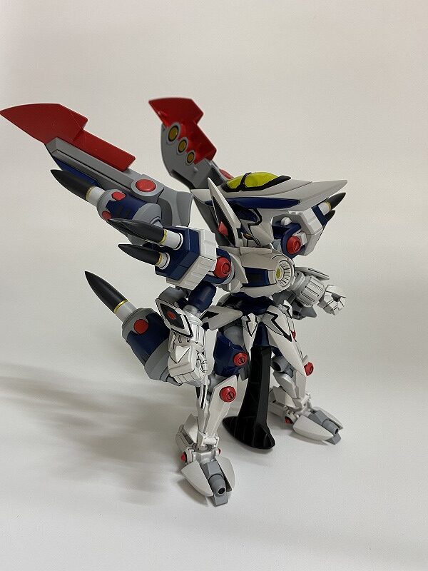 製作代行紹介「バンダイ ダンボール戦機 LBX オーレギオン」全塗装